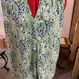 NYDJ Green and White Leaf Pattern Blouse